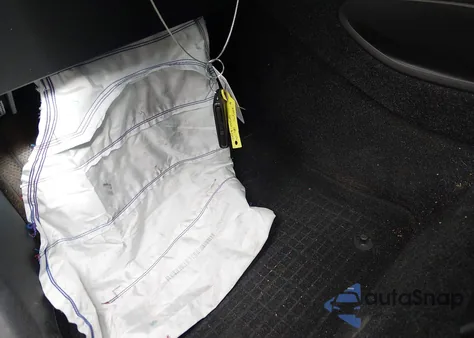 2019 Volvo Xc40 T5 Momentum/T5 R-Design из США, поврежденный, VIN YV4162XZ2K2013775